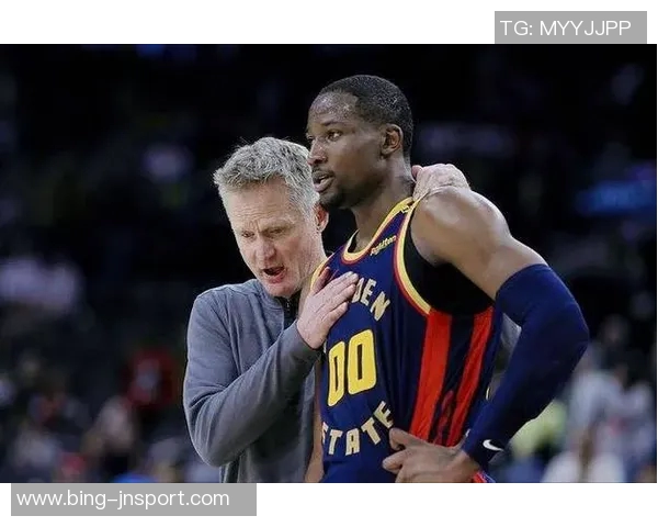 科尔称赞库明加成长显著角色定位清晰出手减少无所畏惧